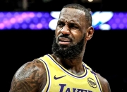 九游体育直播-76人绝地反击奇才，詹姆斯高光表现