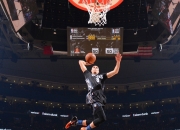 九游娱乐官方网站-欧冠淘汰赛之夜，弗拉霍维奇冠军级表现