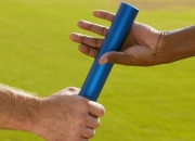 九游体育平台-利拉德个人能力完全展现，广厦队狂胜马刺，一场跨越篮球世界的胜利