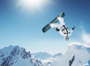 九游娱乐-鹈鹕绝杀猛龙，欧文刷新纪录，篮球之夜的唯一性