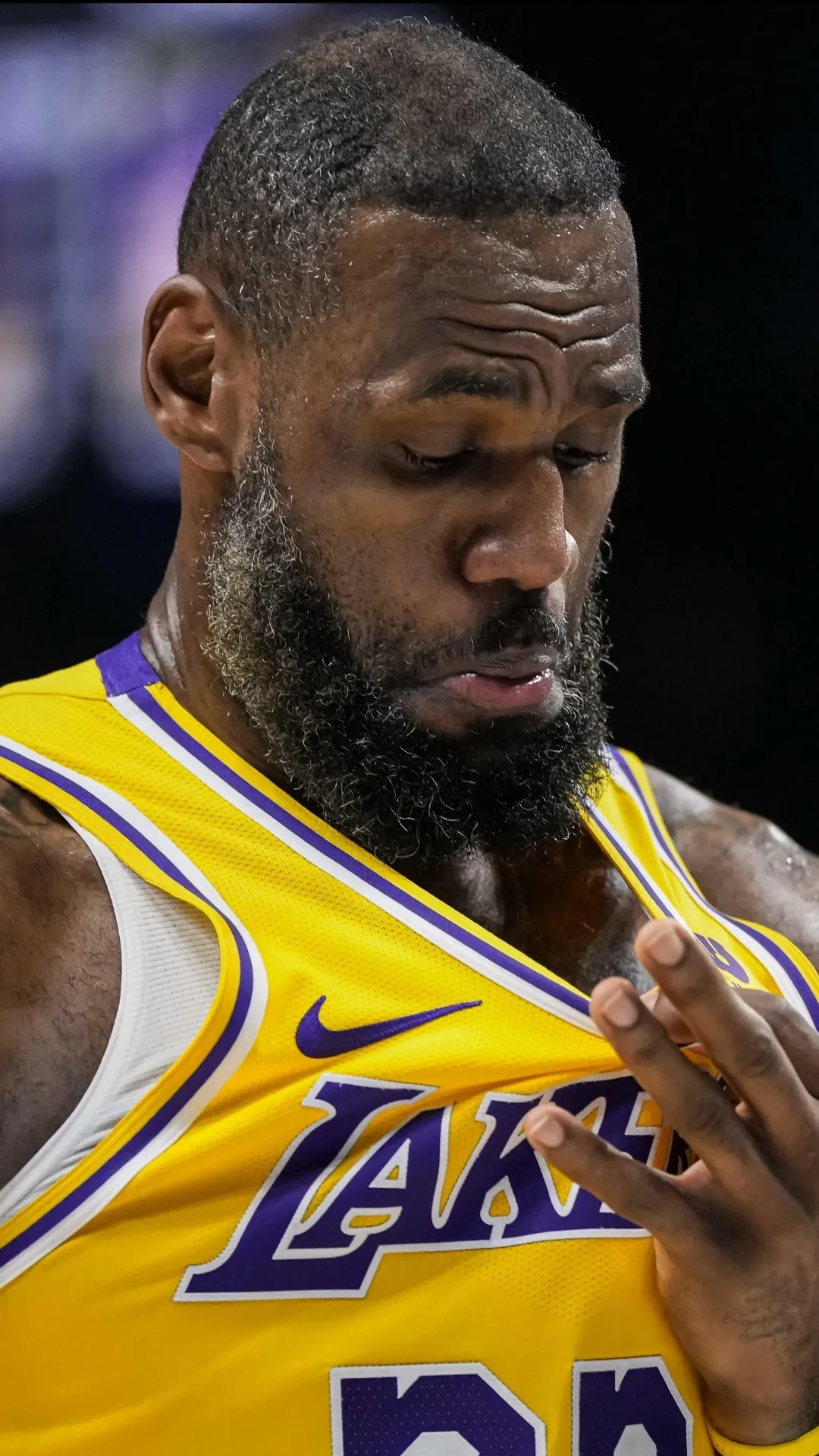 76人绝地反击奇才，詹姆斯高光表现