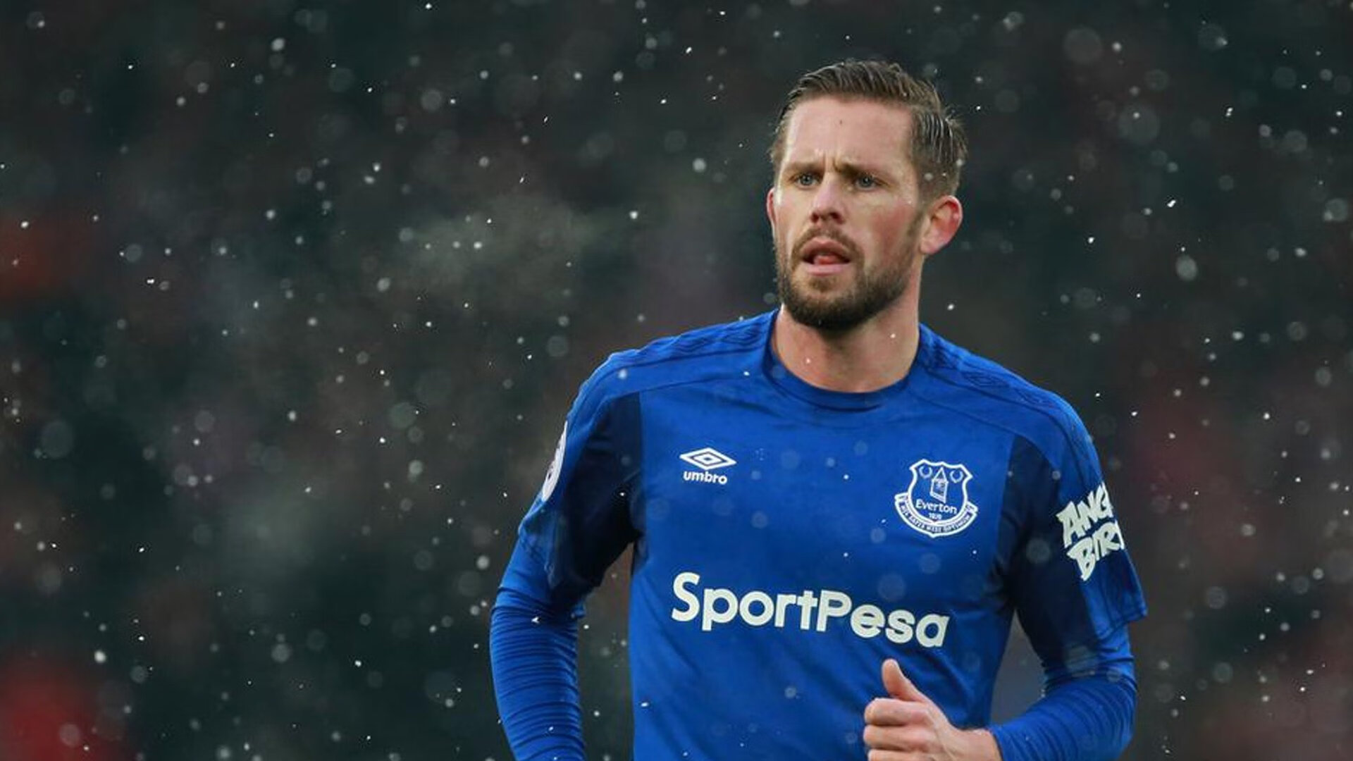 独行侠碾压步行者背后,德罗赞在季后赛的孤独主宰