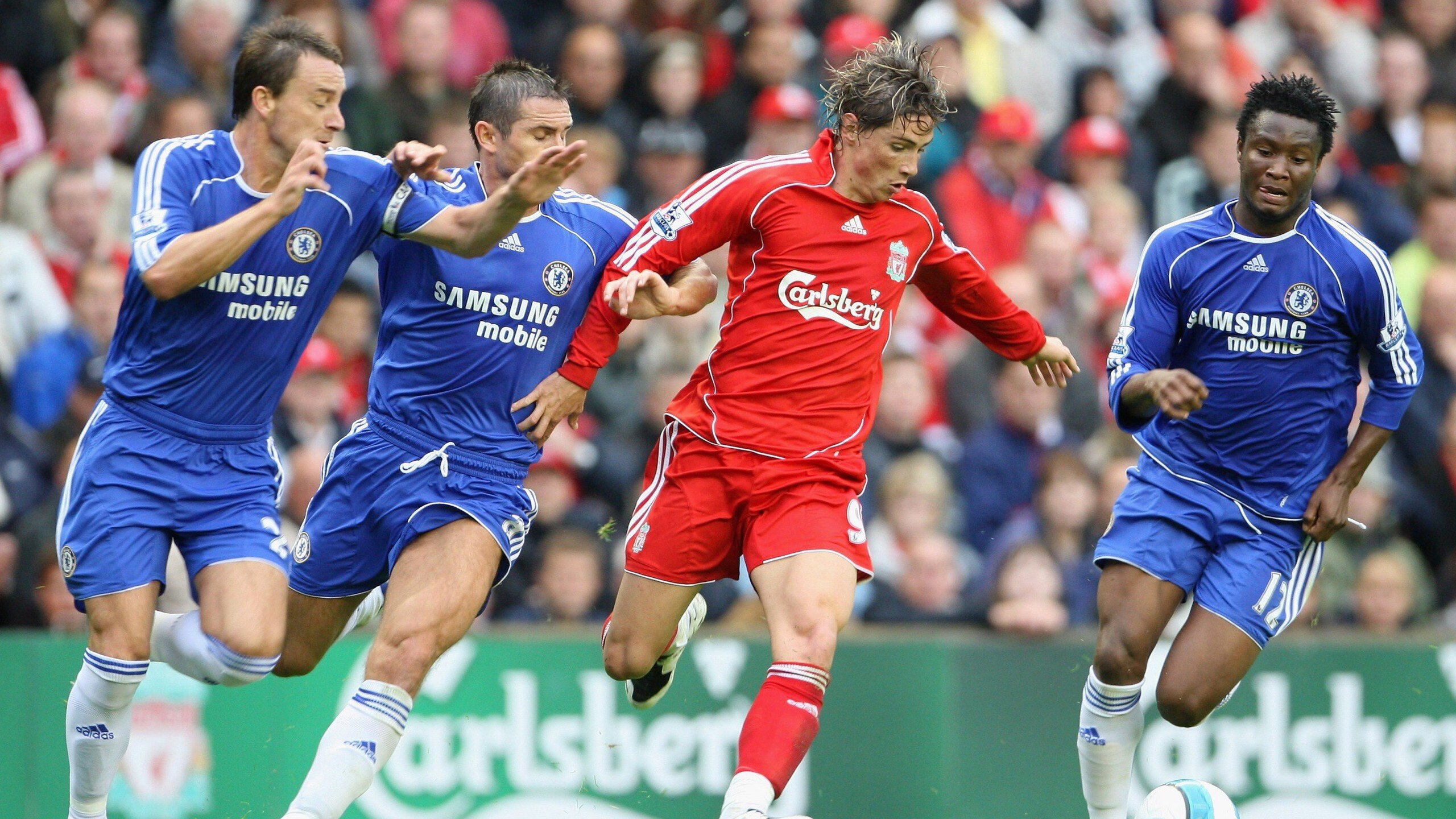 赛道上的逆袭，阿斯顿马丁完胜梅赛德斯，诺里斯如何扛起全队